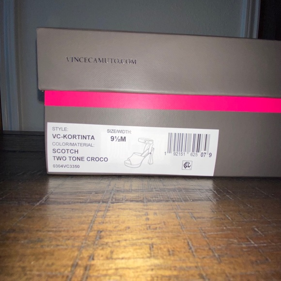 NEW Vince Camuto heels 9 1/2 M - Picture 5 of 5